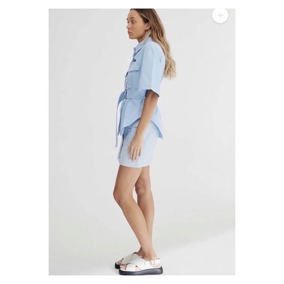 NWT SIGNIFICANT OTHER Regina Shirt Light Blue Cutout Belted Size US 4 - Picture 3 of 12